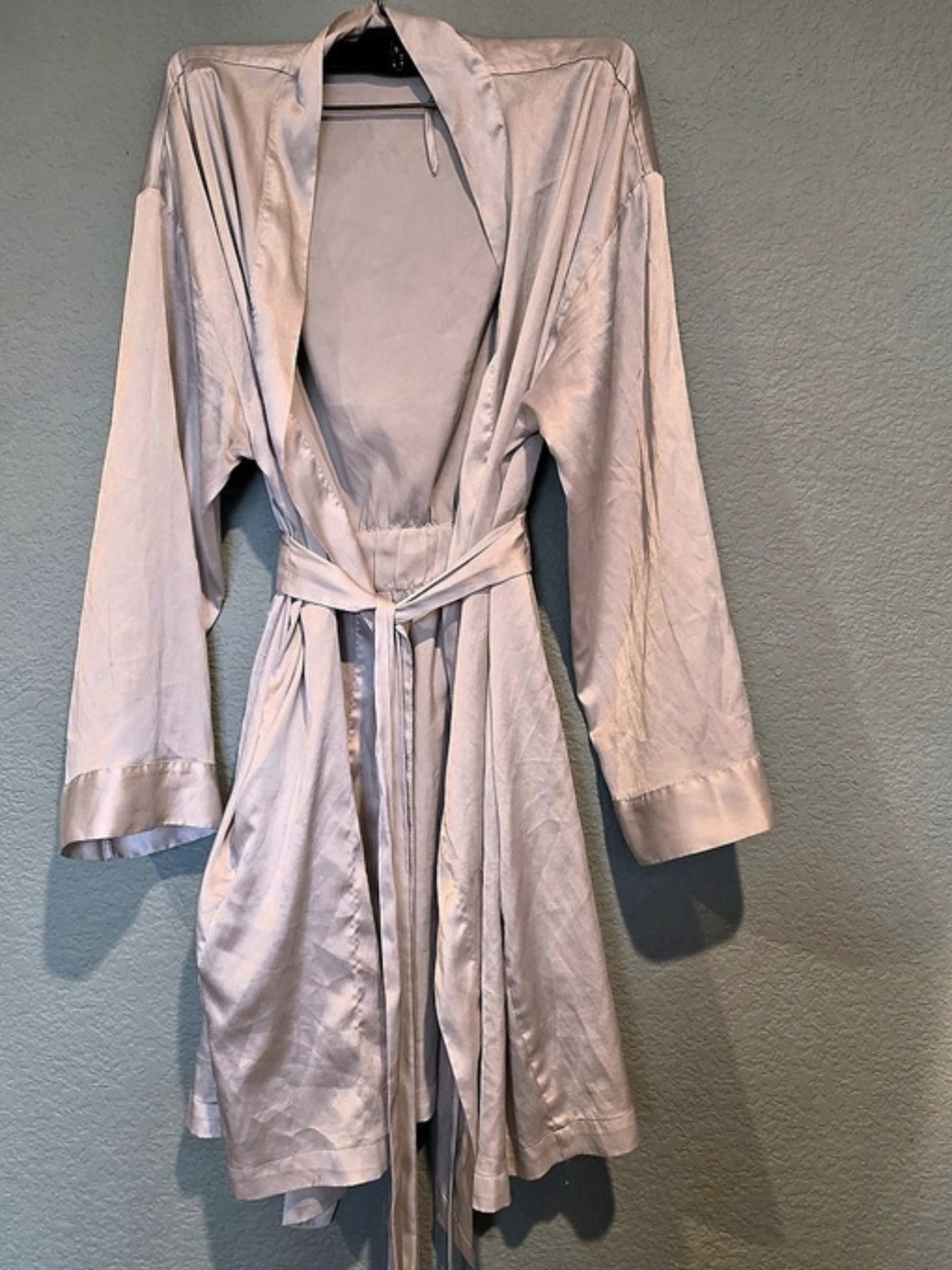 Victoria's Secret Vtg Grey Pearl Satin Shirt Robe One Size Silky Wrap Kimono